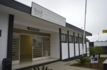 Mulher é esfaqueada pelo próprio marido