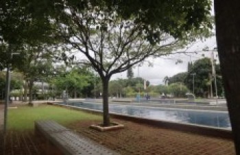Reforma de praça completa um ano