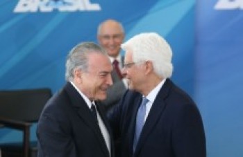 Temer e Franco são denunciados no Rio