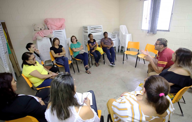 Cras do Caiuby realiza palestra sobre violência contra mulher