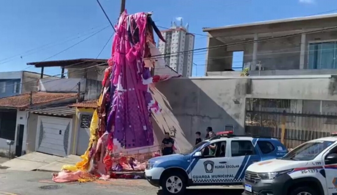 Guarda Municipal e Defesa Civil de Mogi apreendem balão na Vila Cléo