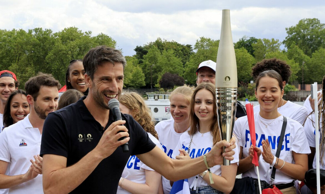 Igualdade, água e paz inspiram design de tocha olímpica de Paris 2024