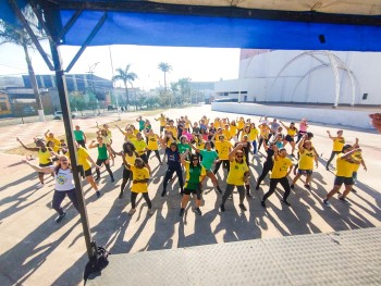 Beco Cultural realiza "Aulão de Ritmos" em alusão à Copa do Mundo 