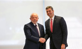Lula e presidente eleito do Paraguai discutem sobre segurança e Itaipu