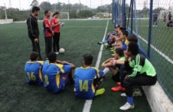 CSK seleciona garotos em amistoso contra o Timão
