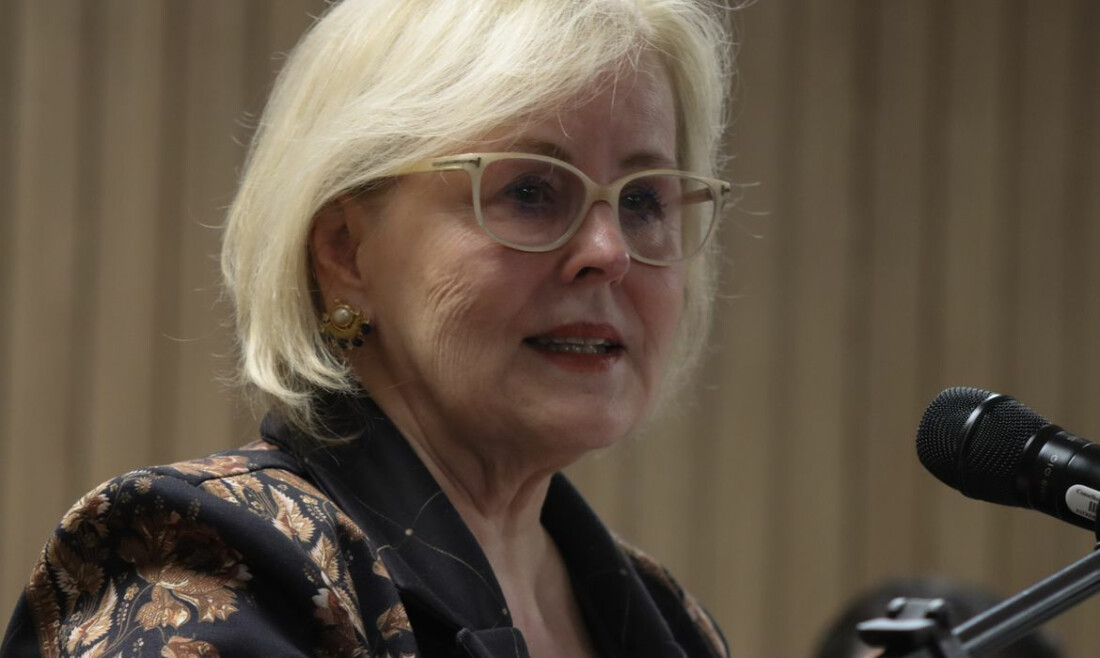 STF segue “firme e vigilante” em defesa da democracia, diz Rosa Weber