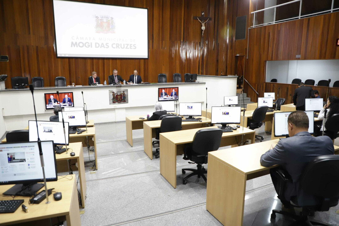  Câmara retoma sessões com pedidos de melhoria na rede de ensino 