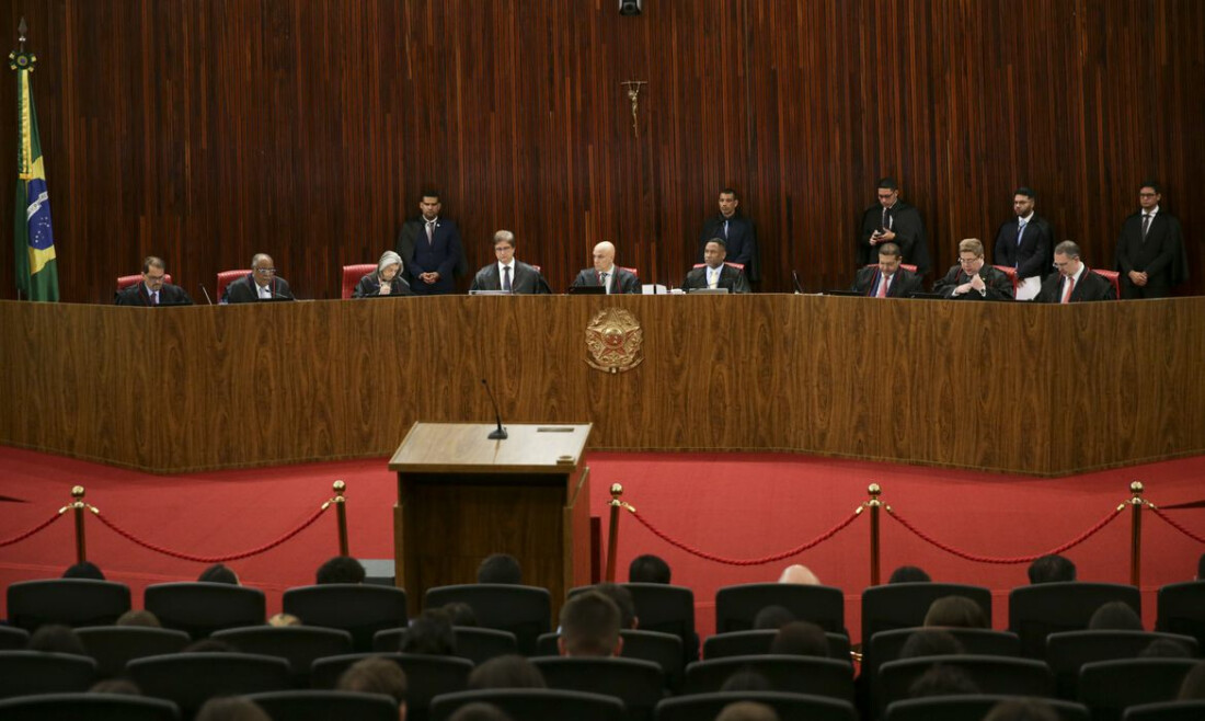 TSE publica decisão que tornou Bolsonaro inelegível por oito anos