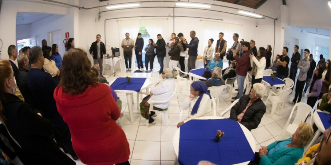 Prefeitura de Mogi entrega reforma de 22 casas