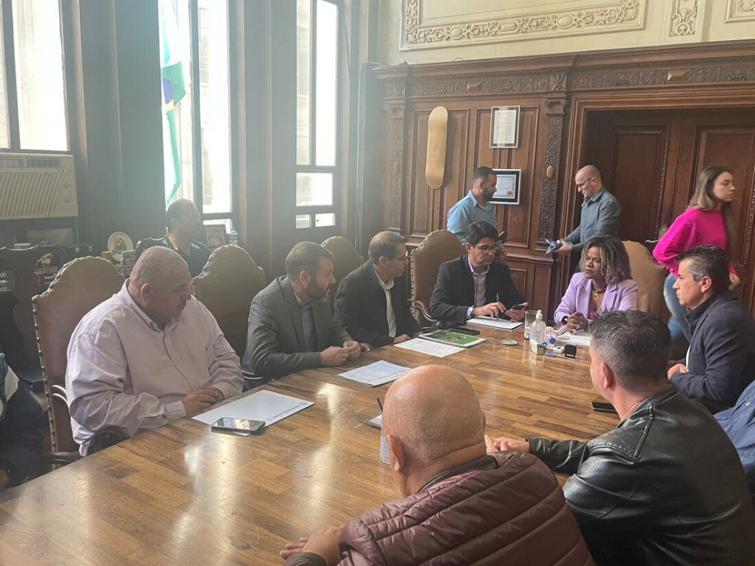 Condemat participa de reunião na Secretaria de Estado de Esportes