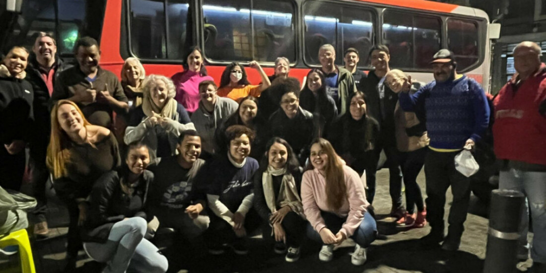 Instituto Julio Simões e Sopa entregam alimentos e cobertores em Mogi