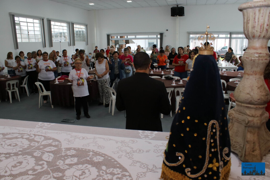 Primeira Coroa do Divino ocorre neste sábado com chá bingo e ação social