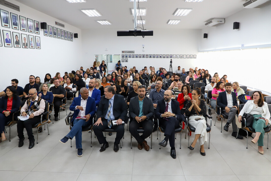 Condemat debate a inserção de jovens da Fundação Casa no mercado de trabalho
