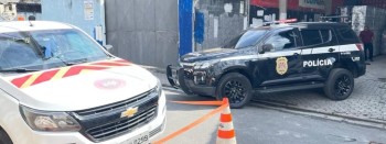 Polícia flagra furto de energia em fábrica de Poá