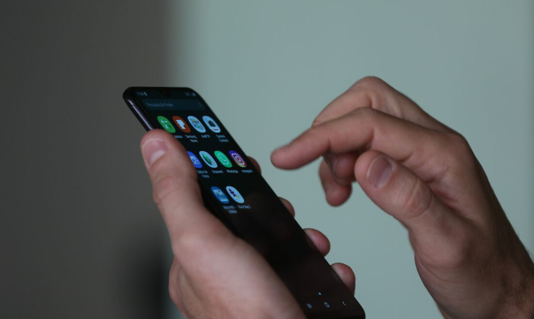 SP: app do governo é instalado sem permissão em celulares de alunos