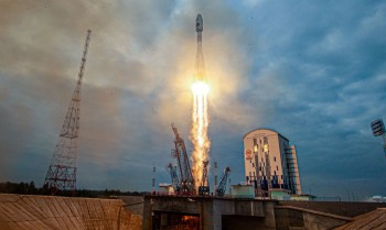 Nave lunar da Rússia começa a processar primeiros dados