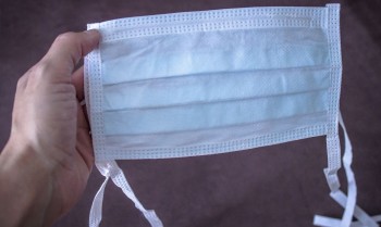 UFRJ recomenda uso de máscaras em ambientes fechados da universidade