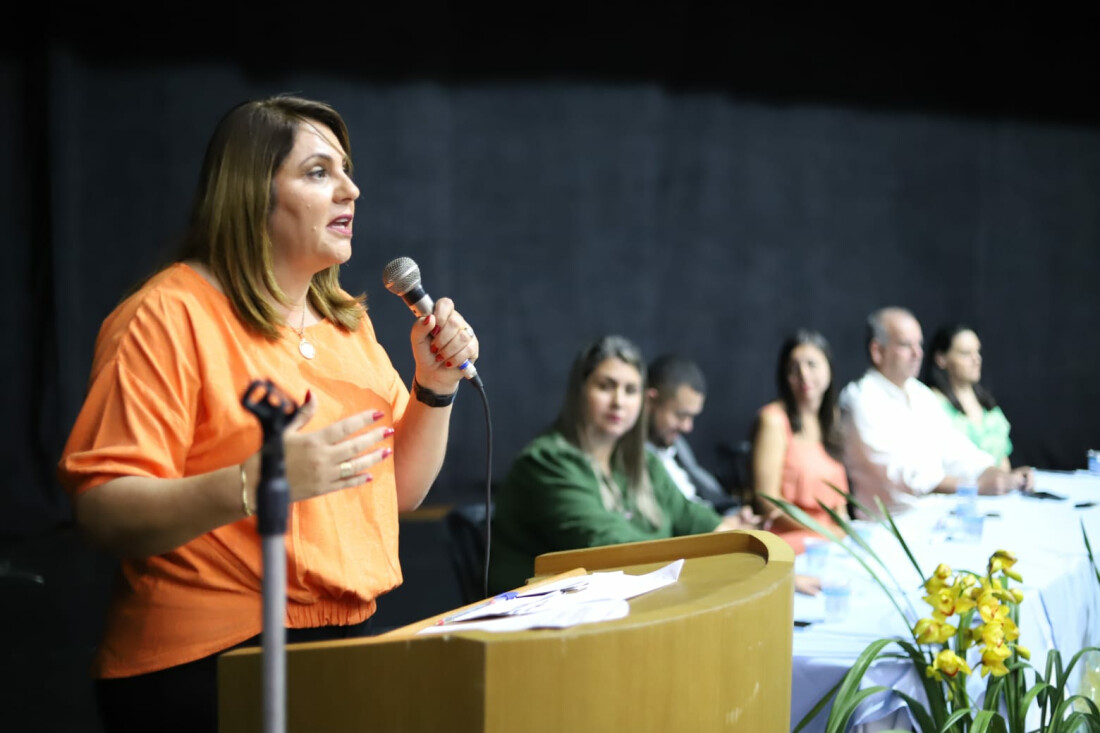 Mais de 400 mulheres recebem certificação profissional do Prospera Família