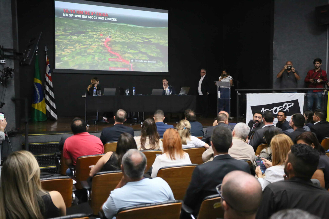 Em audiência de seis horas, Estado apresenta pedágio de R$ 3,40 