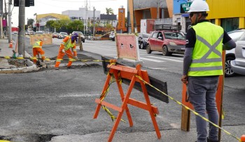 Programa Nova Mogi de Recuperação Asfáltica inicia manutenção noturna na rua Ipiranga