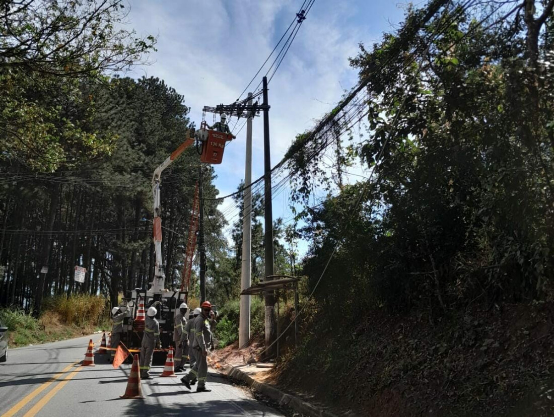 Bairros de Itaquá e Suzano recebem mutirão de manutenção preventiva da EDP