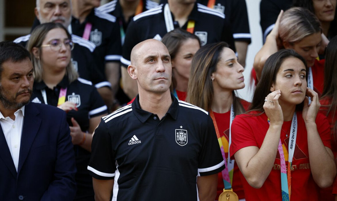 Premiê espanhol diz que pedido de desculpa de dirigente é insuficiente