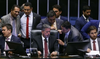 Câmara exclui Fundeb e Fundo do DF do novo arcabouço fiscal