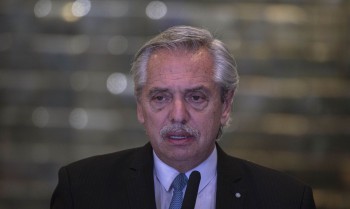 Fernández: "Novo cenário" se abre para Argentina com convite do Brics