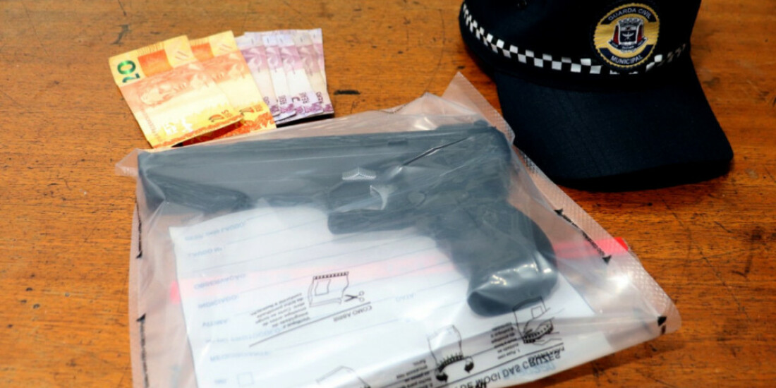 GCM prende acusado de roubo no centro de Suzano