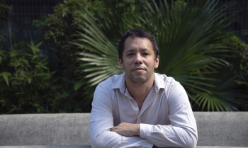 Morte de Mãe Bernadete mostra face perversa do país, diz Itamar Vieira