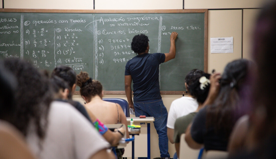 Cursinho pré-vestibular da Prefeitura de Mogi tem início