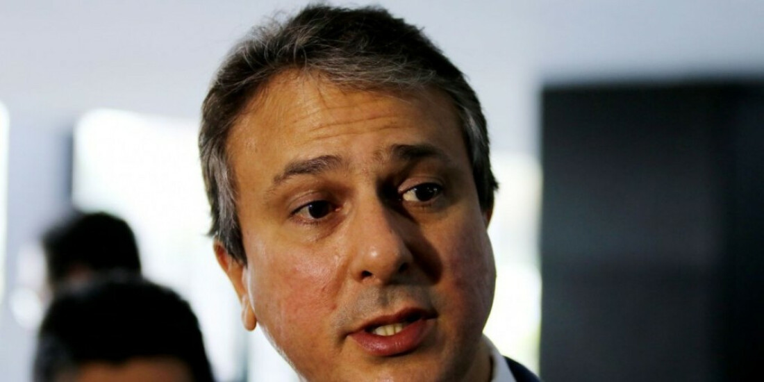 Santana põe alfabetização na idade certa como maior prioridade do MEC