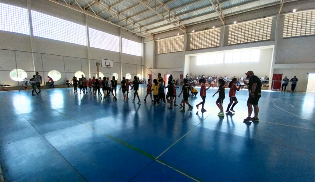 Olimpíadas Pequenos Esportistas de Mogi das Cruzes avança para etapa decisiva no futsal