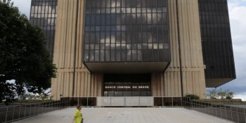 Mercado financeiro eleva projeção de inflação para este ano