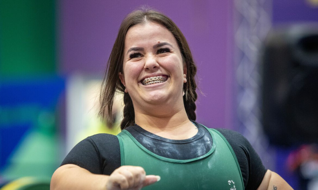 Mariana D'Andrea é campeã mundial de halterofilismo paralímpico