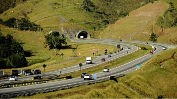 Ecopistas executa serviços de conservação em todo Corredor Ayrton Senna/Carvalho Pinto