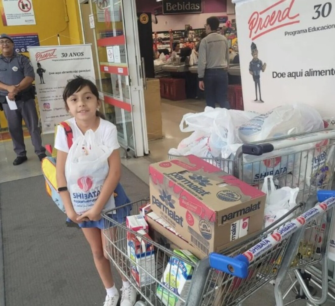 17º Batalhão de Polícia Militar Metropolitana realiza arrecadação de alimentos 