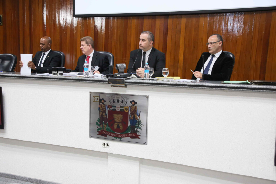 Vereadores votam para remissão de tributos de clubes mogianos