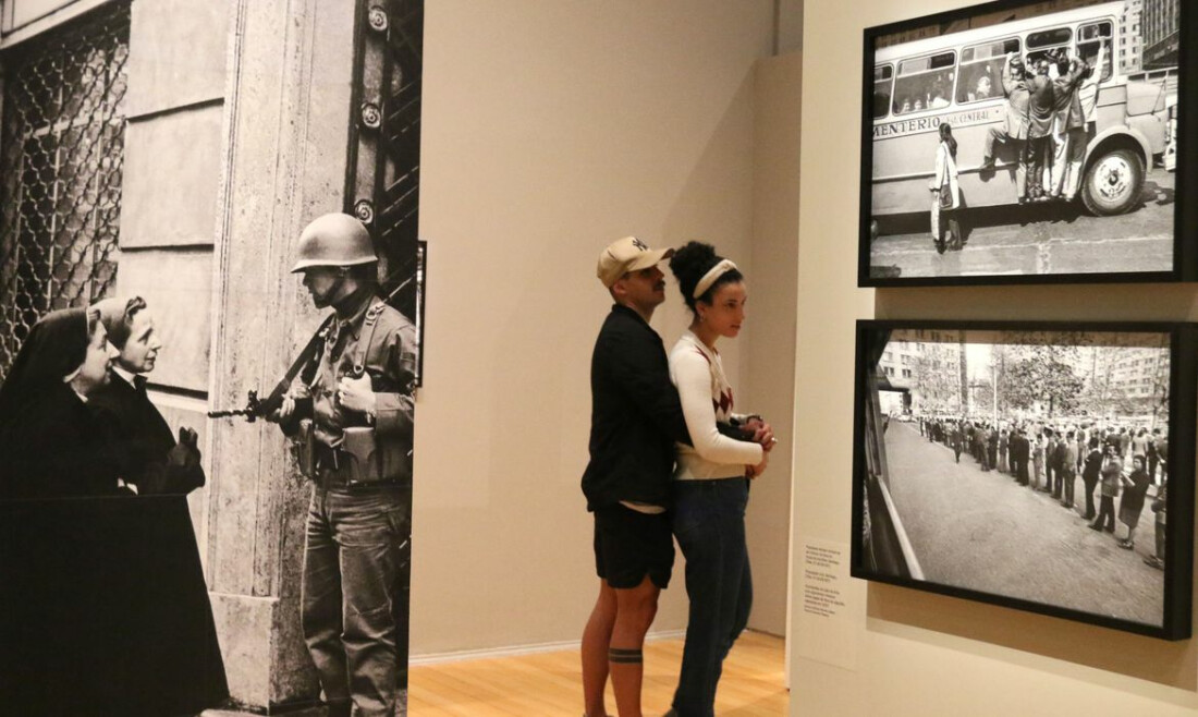 Exposição traz fotos de Evandro Teixeira sobre golpe militar no Chile
