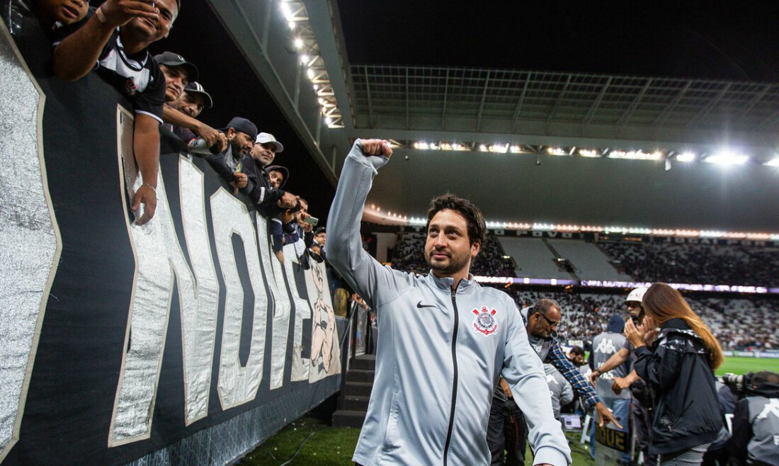 Arthur Elias é o novo técnico da seleção feminina de futebol