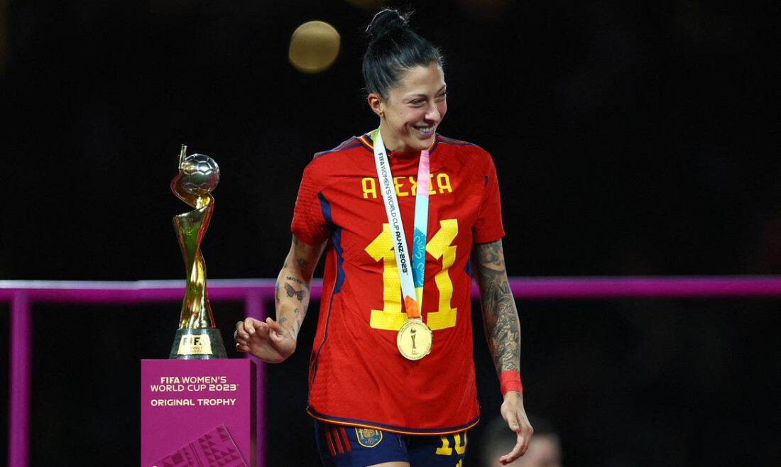 Hermoso apresenta queixa por beijo de Rubiales, diz promotor espanhol