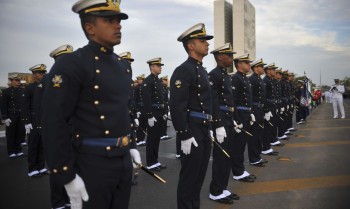 Desfiles de 7 de setembro reforçam imaginário de força