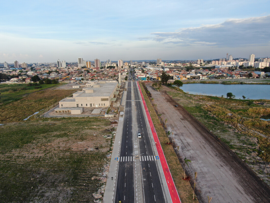 Prolongamento da rua Sete de Setembro, em Suzano, é aberto ao tráfego