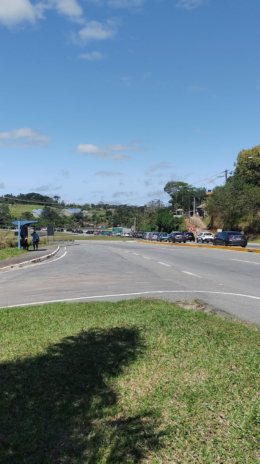 Estradas terão trânsito intenso na volta do feriado