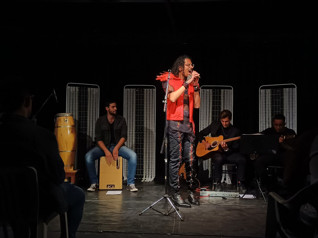 Espaço Opereta recebe novo show de Jhony Uriel