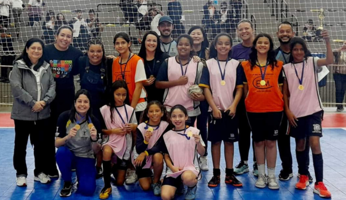 Cempre Moretti e EM Armindo vencem na modalidade futsal 