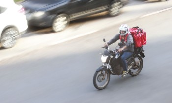 Motoboys pressionam por melhor acordo com empresas de aplicativo 