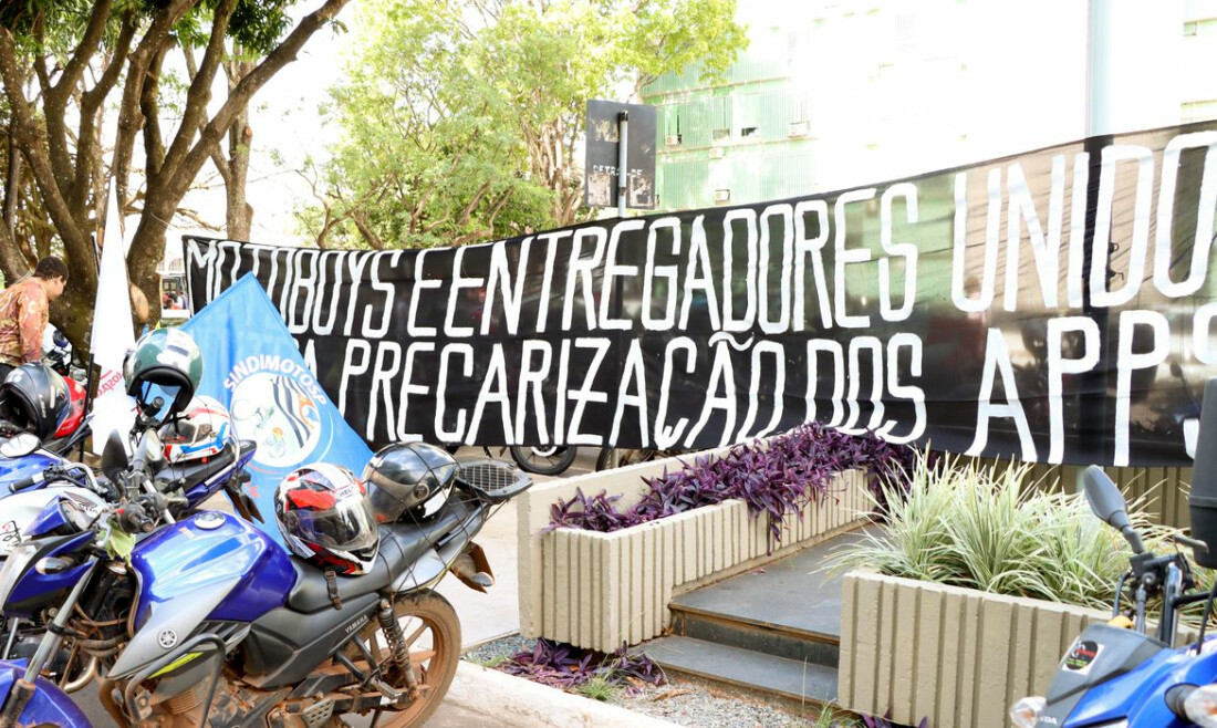 Entregadores por aplicativo rejeitam proposta de empresas