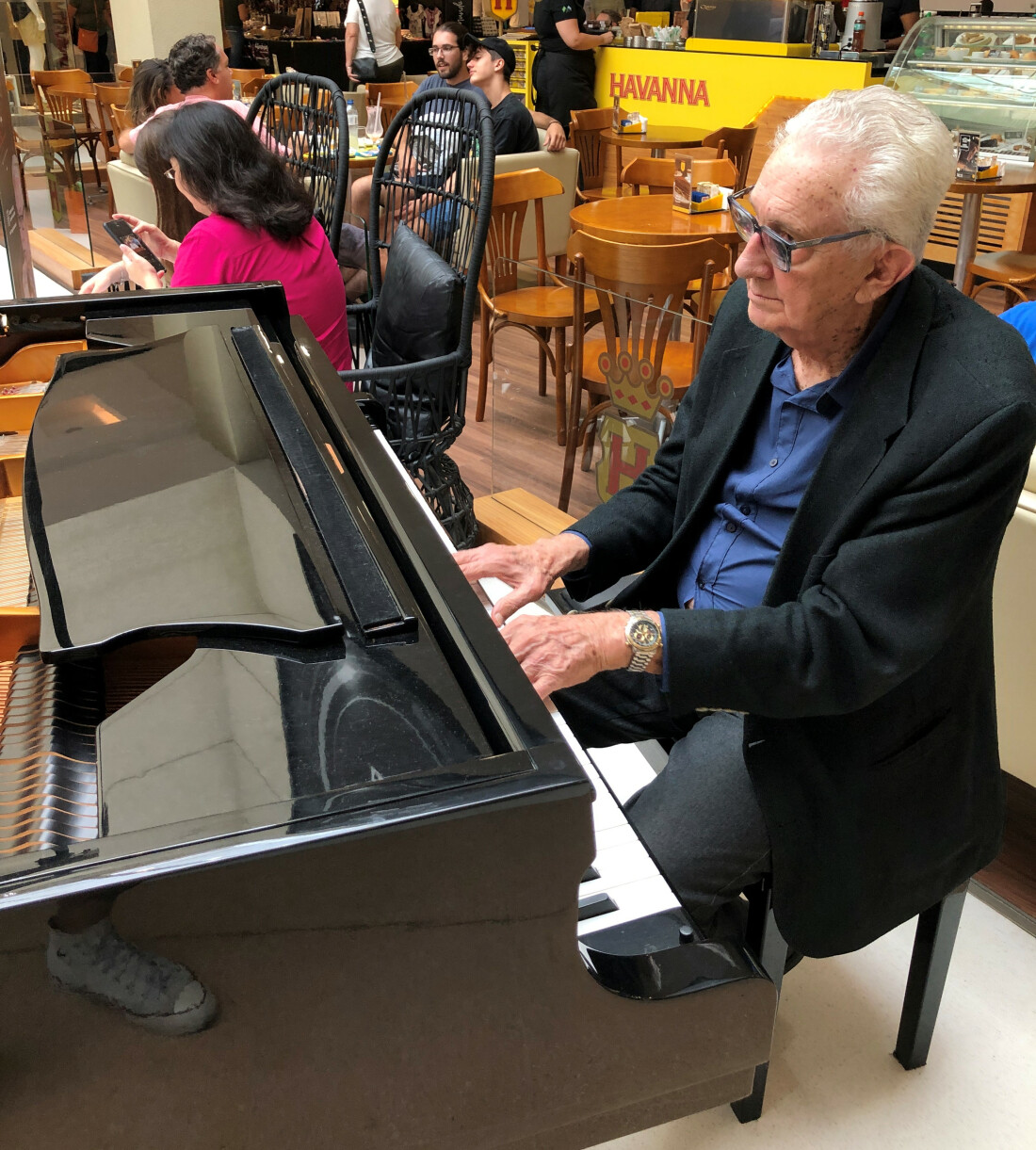 Maestro Niquinho comemora 90 anos com apresentação especial 