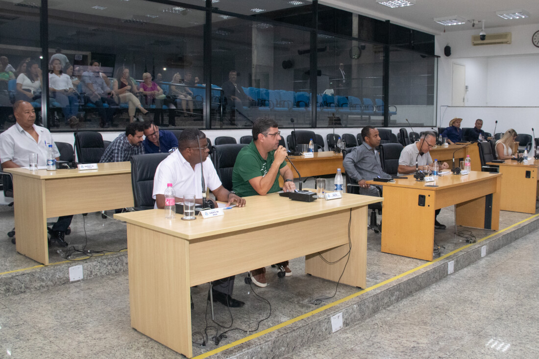 Vereadores de Suzano aprovam sete itens em sessão ordinária